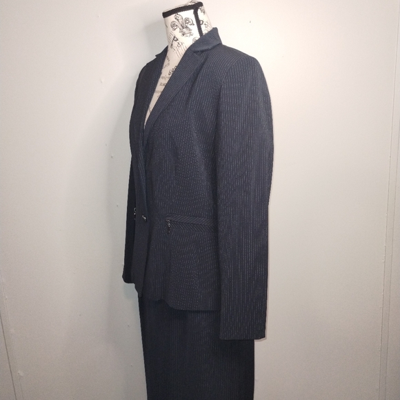 Dotted Pin Stripe Black Larry Levine Skirt & Jacket 10 - Picture 4 of 9